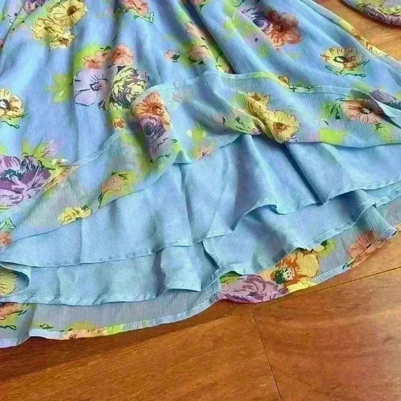 NWT WAYF floral dress - Picture 4 of 10